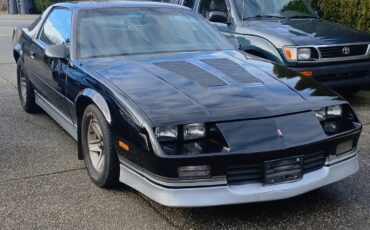 Chevrolet-camaro-z28-1985-black