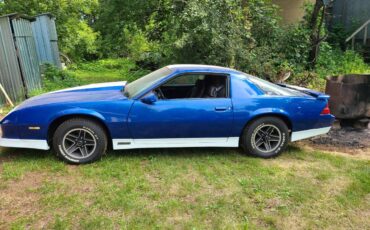 Chevrolet-camaro-z28-1985-blue