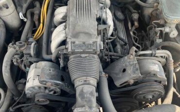 Chevrolet-camaro-z28-1985-grey-7