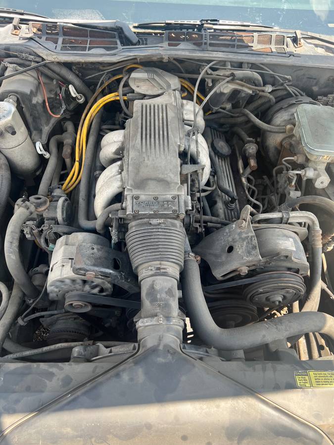 Chevrolet-camaro-z28-1985-grey-7