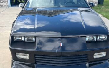 Chevrolet-camaro-z28-1986-black