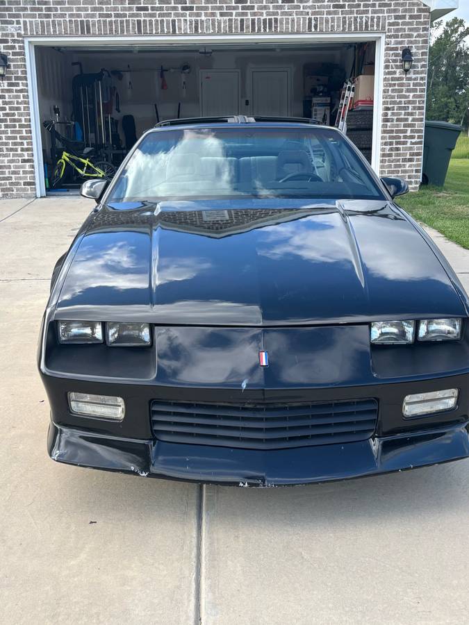 Chevrolet-camaro-z28-1986-black