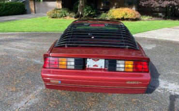 Chevrolet-camaro-z28-1986-red-2