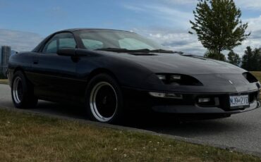 Chevrolet-camaro-z28-1994-black-2