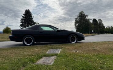 Chevrolet-camaro-z28-1994-black-5