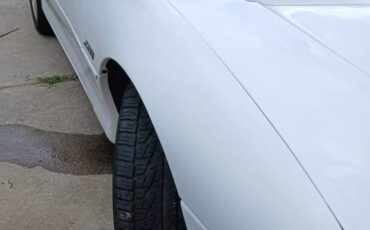 Chevrolet-camaro-z28-1994-white-4