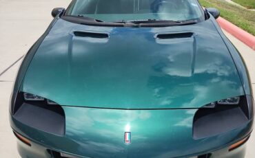 Chevrolet-camaro-z28-1995-green-10