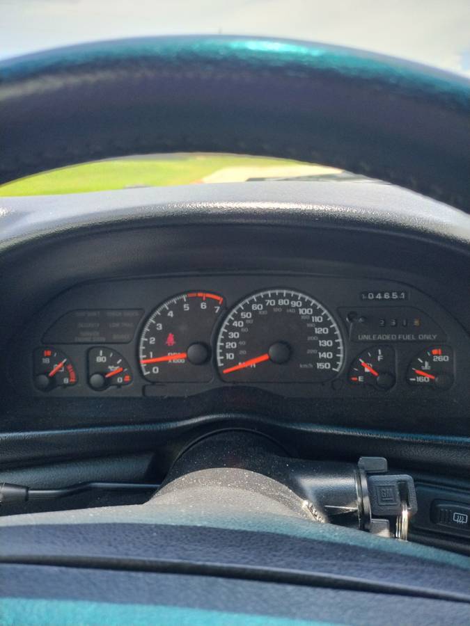 Chevrolet-camaro-z28-1995-green-2