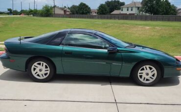 Chevrolet-camaro-z28-1995-green