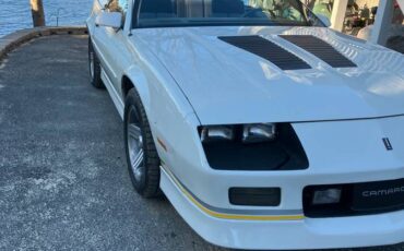 Chevrolet-camaro-z28-convertible-1988-white-1