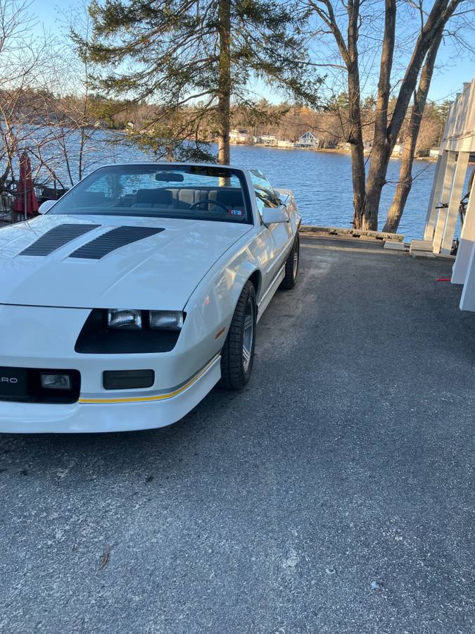 Chevrolet-camaro-z28-convertible-1988-white-2