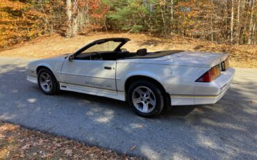 Chevrolet-camaro-z28-convertible-1988-white-4