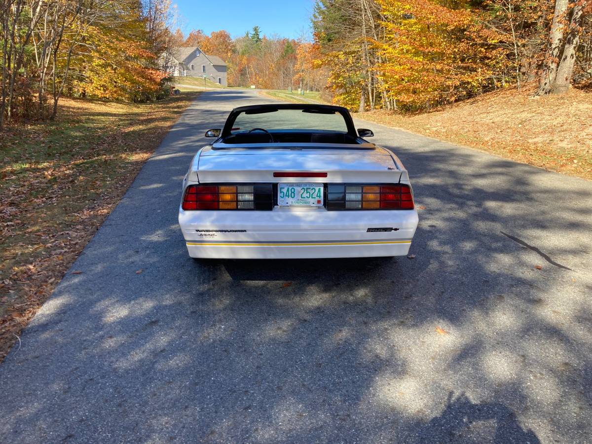 Chevrolet-camaro-z28-convertible-1988-white-5