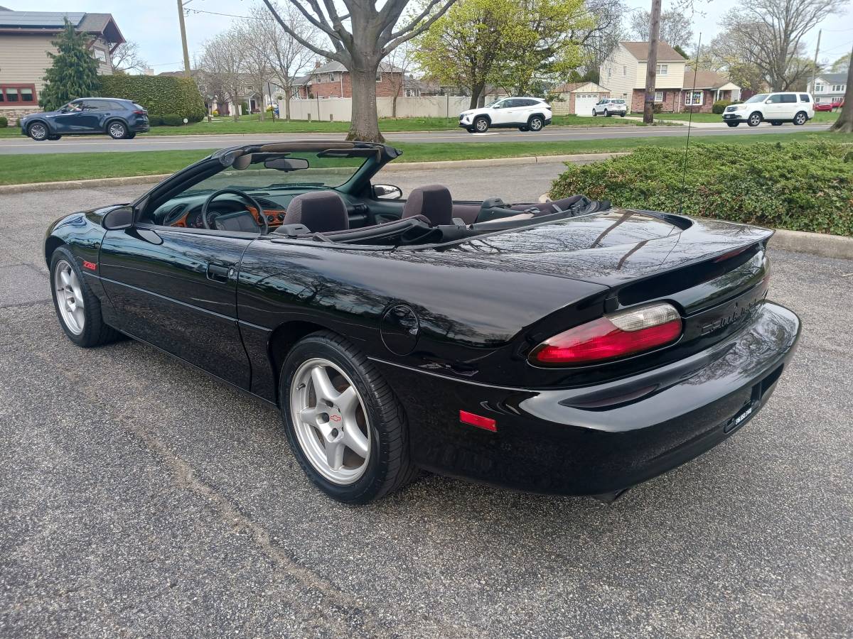 Chevrolet-camaro-z28-convertible-1994-black-11