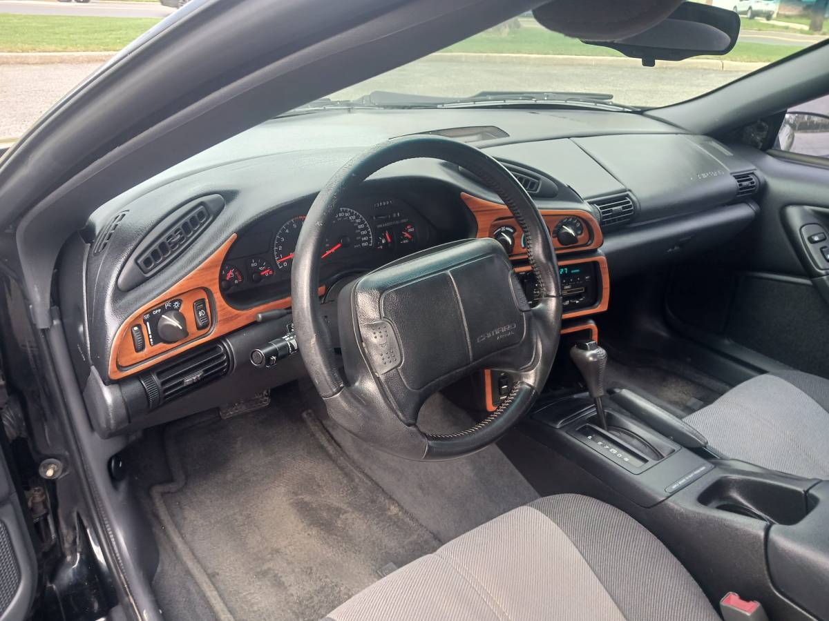 Chevrolet-camaro-z28-convertible-1994-black-12