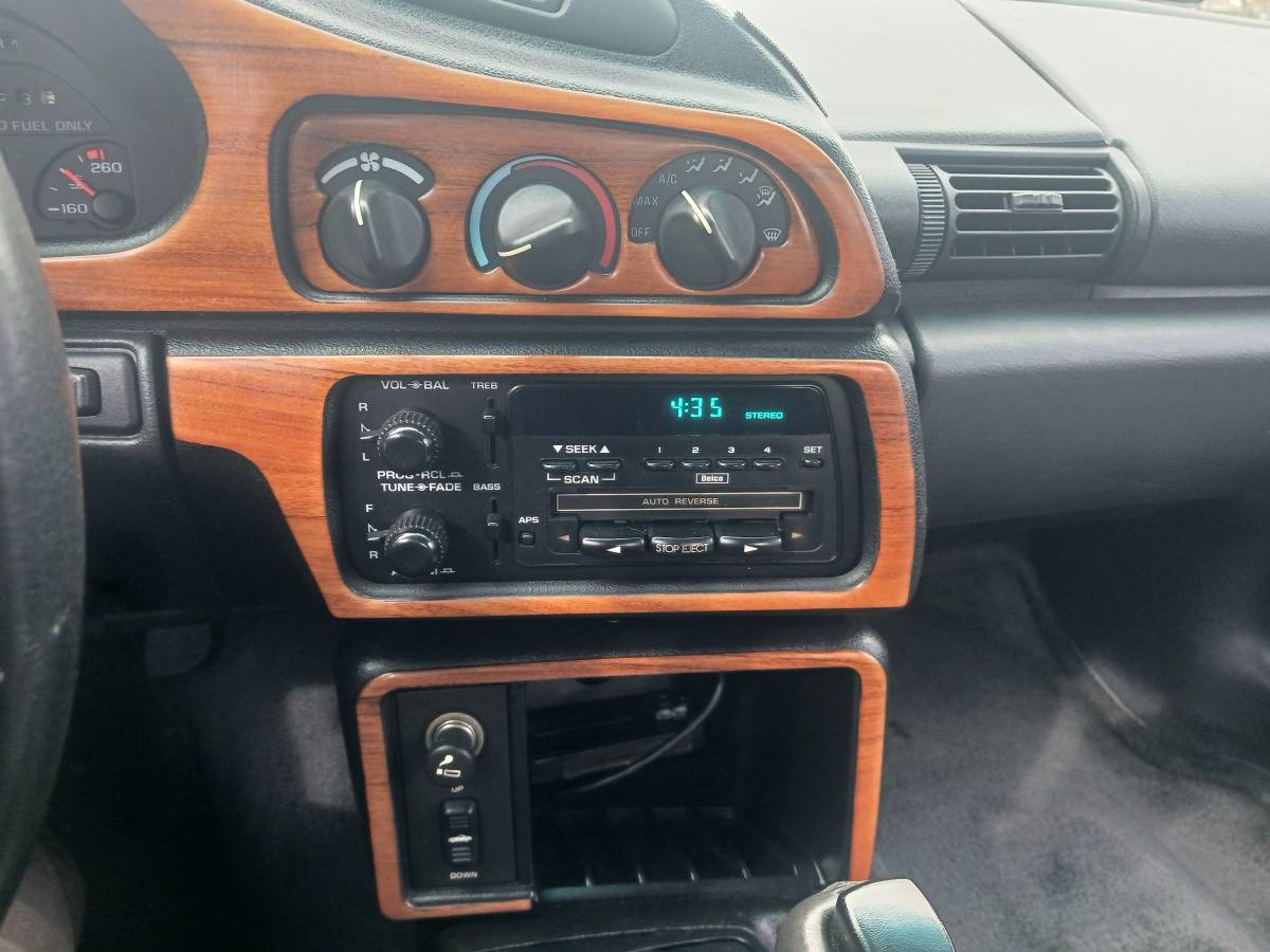 Chevrolet-camaro-z28-convertible-1994-black-18