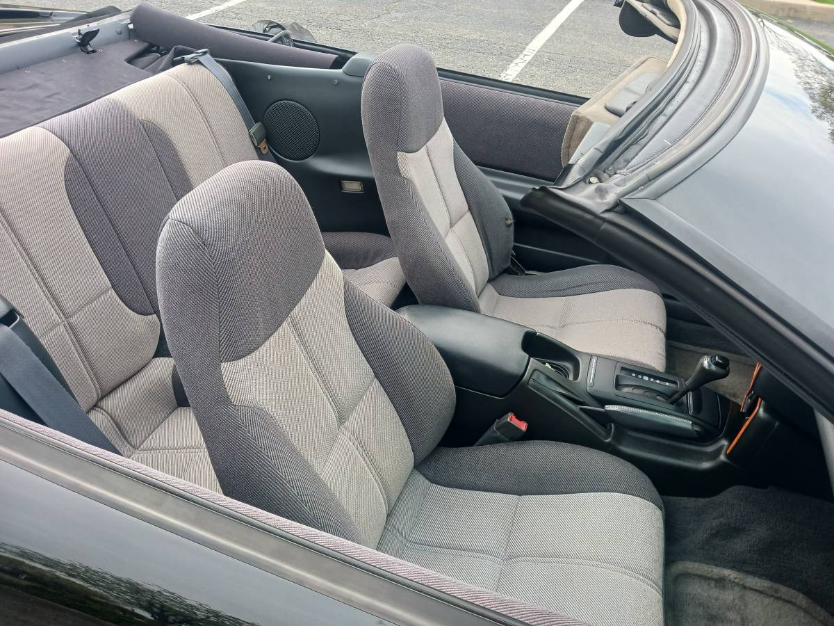 Chevrolet-camaro-z28-convertible-1994-black-5