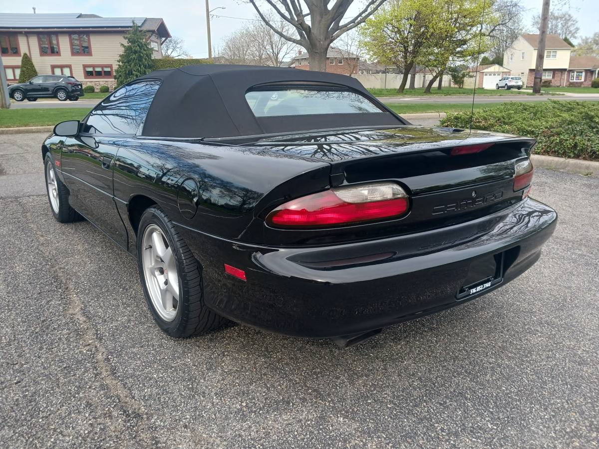 Chevrolet-camaro-z28-convertible-1994-black-8