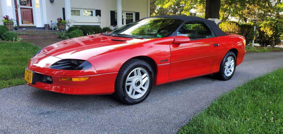Chevrolet-camaro-z28-convertible-1995-red-10