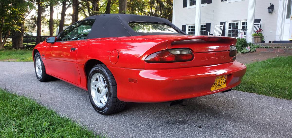 Chevrolet-camaro-z28-convertible-1995-red-4