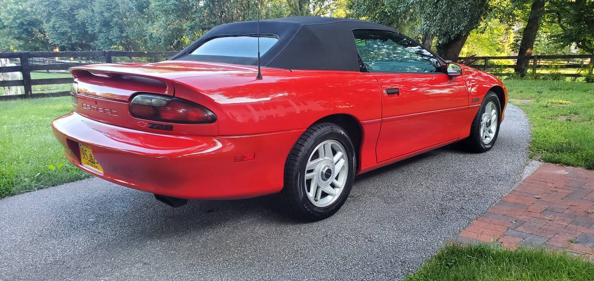 Chevrolet-camaro-z28-convertible-1995-red-6