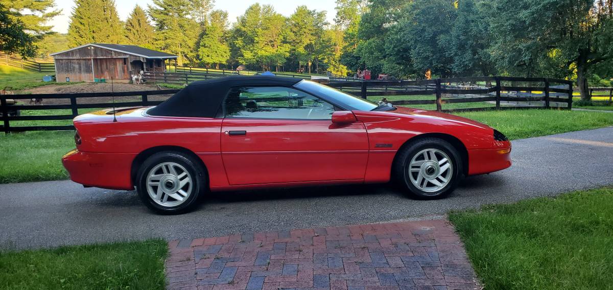 Chevrolet-camaro-z28-convertible-1995-red-7