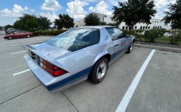 Chevrolet-camaro-z28-pace-car-1982-8