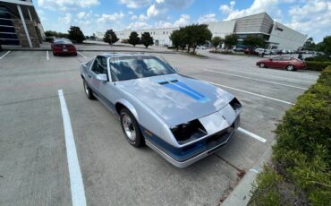 Chevrolet-camaro-z28-pace-car-1982-9