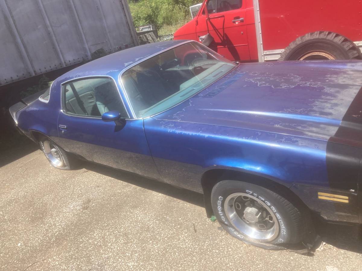 Chevrolet-camero-1979-blue-1