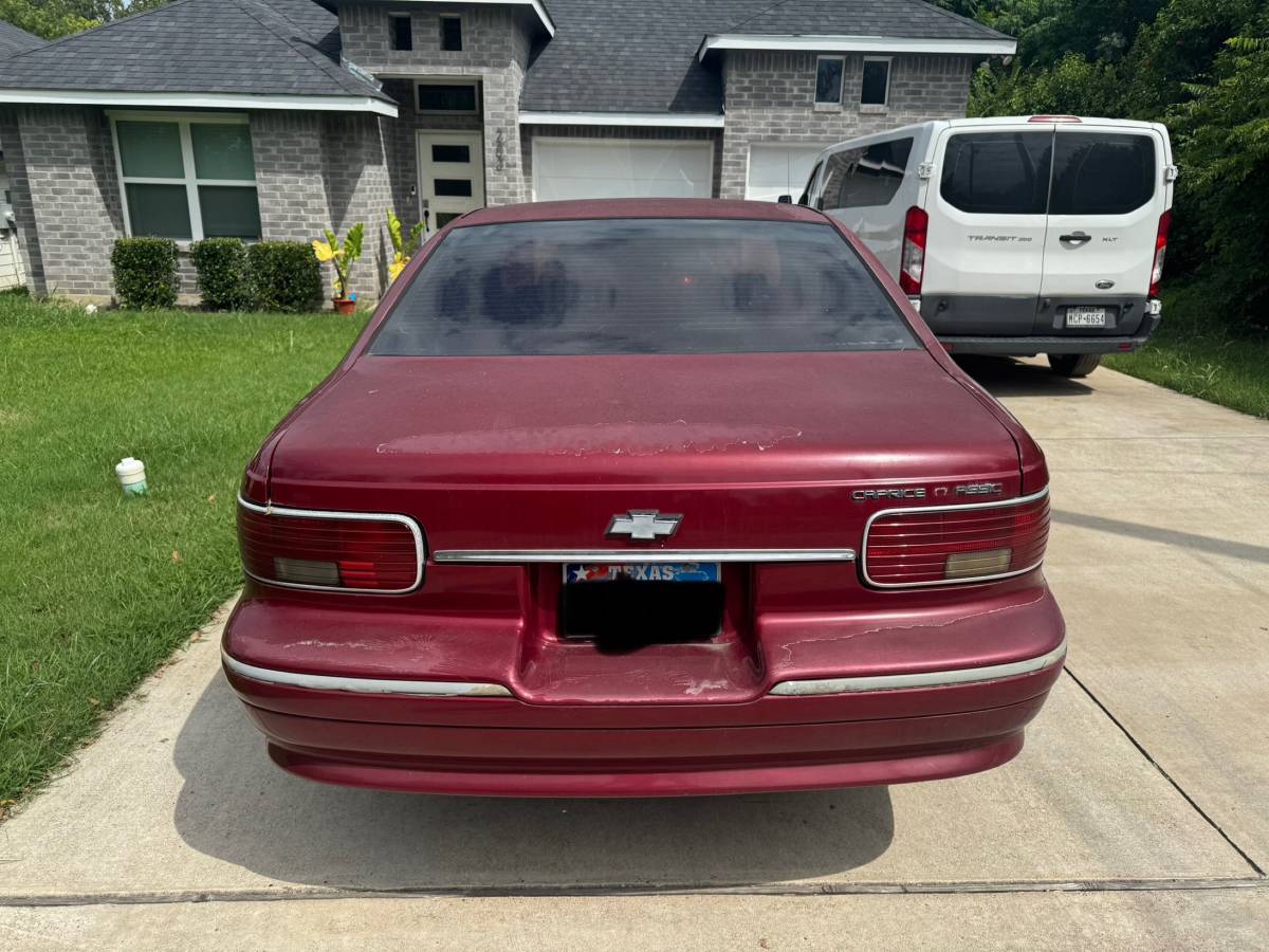 Chevrolet-cape-1994-red-4