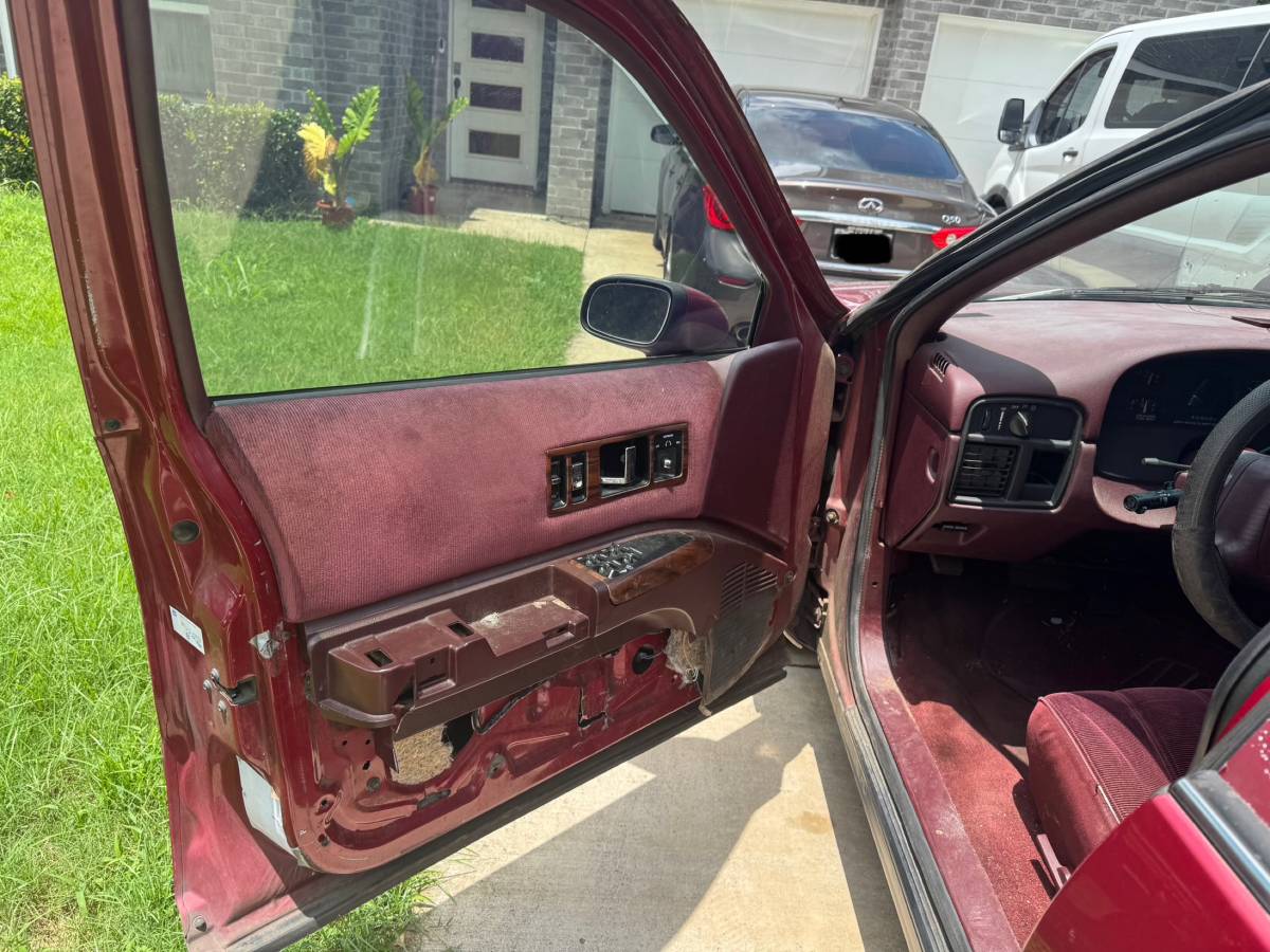 Chevrolet-cape-1994-red-5