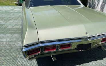 Chevrolet-caprice-1969-green-11