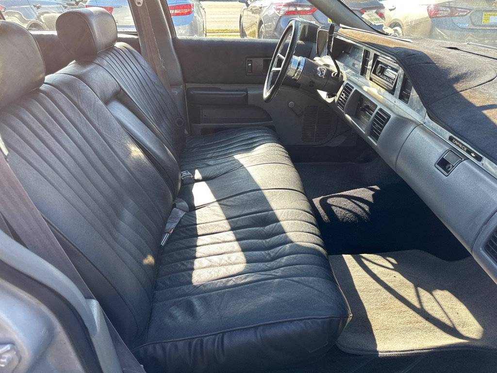 Chevrolet-caprice-1991-grey-13
