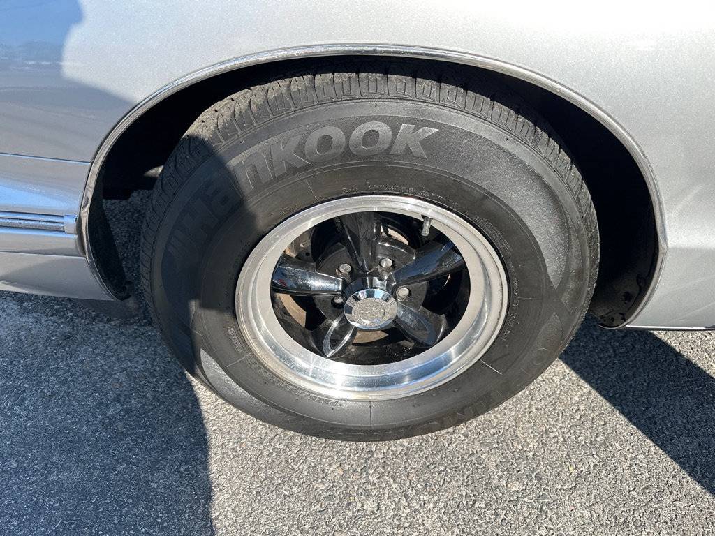 Chevrolet-caprice-1991-grey-15