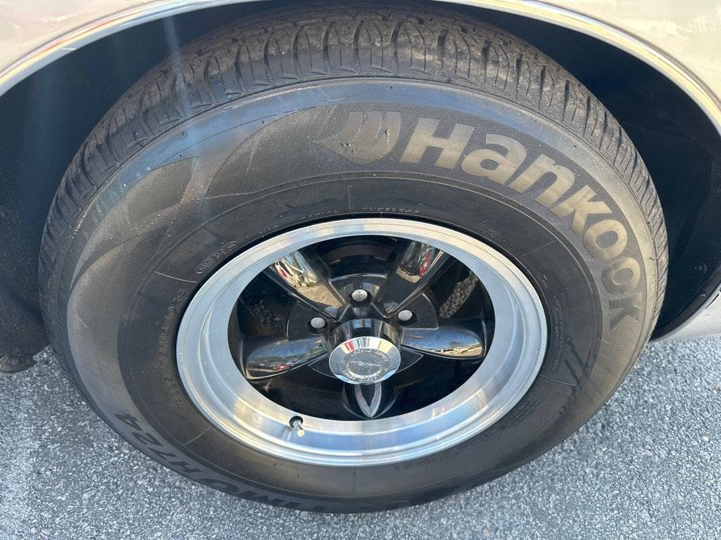Chevrolet-caprice-1991-grey-18