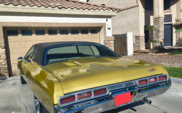 Chevrolet-caprice-classic-1971-2