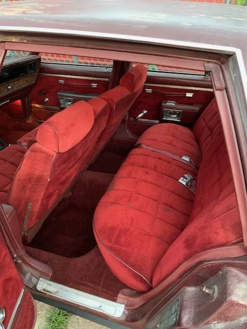 Chevrolet-caprice-classic-1984-red-10