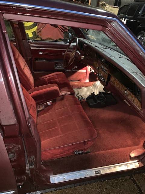 Chevrolet-caprice-classic-1984-red-12