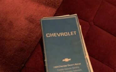 Chevrolet-caprice-classic-1984-red-16