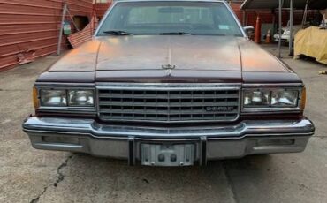 Chevrolet-caprice-classic-1984-red-4