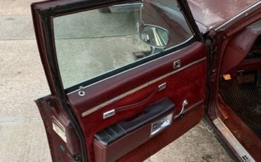 Chevrolet-caprice-classic-1984-red-8