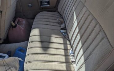 Chevrolet-caprice-classic-1985-brown-10