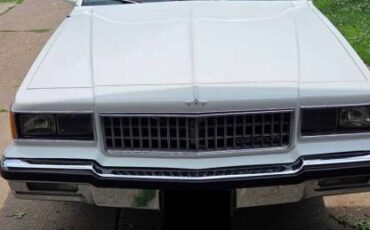 Chevrolet-caprice-classic-1986-white-2