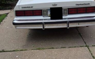 Chevrolet-caprice-classic-1986-white-3