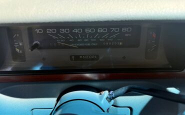Chevrolet-caprice-classic-1991-silver-18