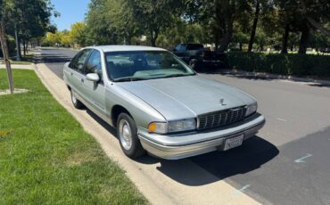 Chevrolet-caprice-classic-1991-silver-3