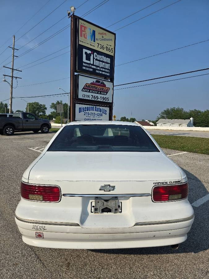 Chevrolet-caprice-classic-1995-white-12