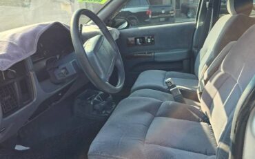 Chevrolet-caprice-classic-1995-white-15