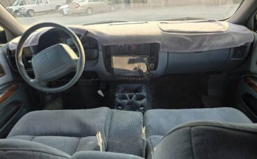 Chevrolet-caprice-classic-1995-white-17