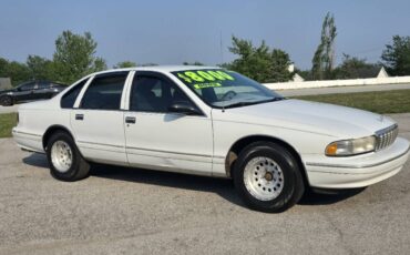 Chevrolet-caprice-classic-1995-white-3